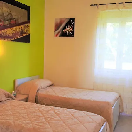 Lägenhet Heaven-3 By Interhome Santa Maria (Vibo Valentia)